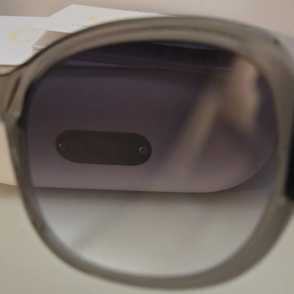 Like New Chloe Round Sunglasses, Gray and Black. - Picture 6 of 13